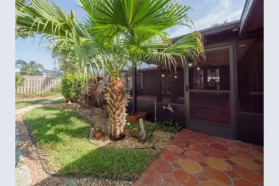 2410 Riverside Drive E, Bradenton, FL 34208 - Photo 41