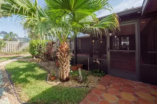 2410 Riverside Dr E, Bradenton, FL 34208 - Photo 41