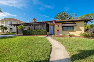2410 Riverside Dr E, Bradenton, FL 34208 - Photo 9
