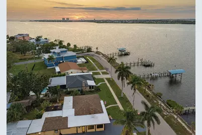 2410 Riverside Drive E, Bradenton, FL 34208 - Photo 71