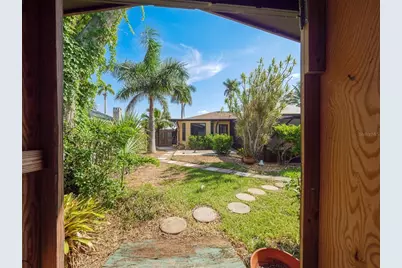 2410 Riverside Drive E, Bradenton, FL 34208 - Photo 49