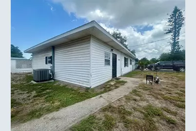 2628 45th Avenue W, Bradenton, FL 34207 - Photo 3