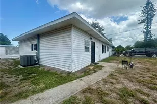 2628 45th Ave W, Bradenton, FL 34207 - Photo 3