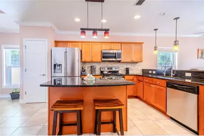 2920 Edgewood Lane, Sarasota, FL 34231 - Photo 7