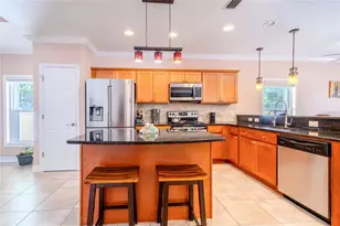 2920 Edgewood Ln, Sarasota, FL 34231 - Photo 7