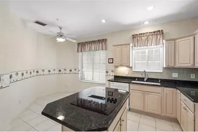 3954 Hamilton Club Circle #14, Sarasota, FL 34242 - Photo 5
