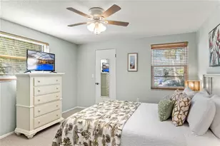 783 Birdsong Ln, Sarasota, FL 34242 - Photo 27