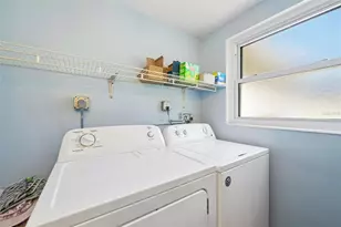 329 Bay Vista Ave, Osprey, FL 34229 - Photo 13
