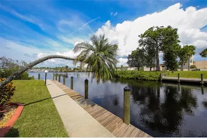 270 Santa Maria Street #104, Venice, FL 34285 - Photo 25