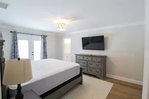 691 Russell St, Longboat Key, FL 34228 - Photo 17
