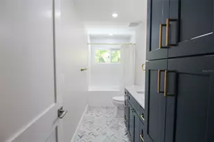 691 Russell St, Longboat Key, FL 34228 - Photo 13