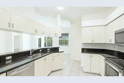 534 Oak Bay Drive, Osprey, FL 34229 - Photo 17