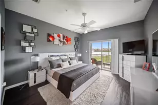 3760 Parkridge Cir, Sarasota, FL 34243 - Photo 9