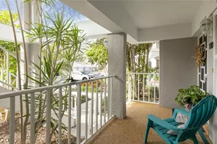 1109 Edgewater Cir, Bradenton, FL 34209 - Photo 3