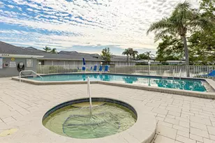 1109 Edgewater Cir, Bradenton, FL 34209 - Photo 49