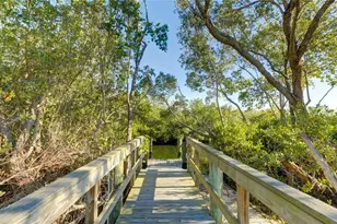 1109 Edgewater Cir, Bradenton, FL 34209 - Photo 61