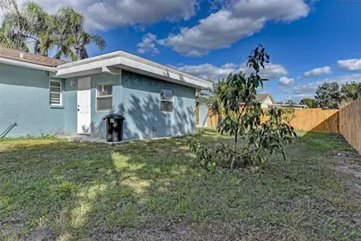 1106 Southern Pine Lane, Sarasota, FL 34243 - Photo 25