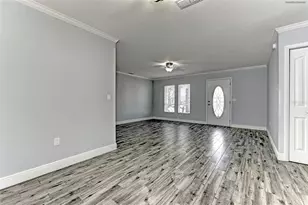1106 Southern Pine Ln, Sarasota, FL 34243 - Photo 15