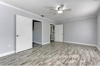 1106 Southern Pine Lane, Sarasota, FL 34243 - Photo 17