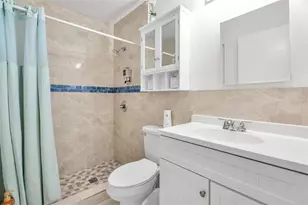 537 Melody Cir, Sarasota, FL 34237 - Photo 31