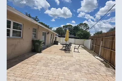 537 Melody Circle, Sarasota, FL 34237 - Photo 13