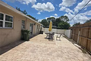 537 Melody Cir, Sarasota, FL 34237 - Photo 13