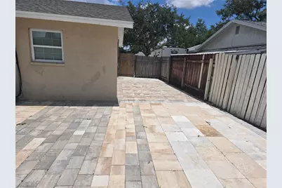 537 Melody Circle, Sarasota, FL 34237 - Photo 15