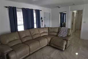 537 Melody Cir, Sarasota, FL 34237 - Photo 3