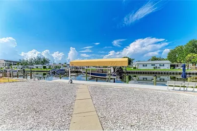 9907 Royal Palm Drive, Bradenton, FL 34210 - Photo 41