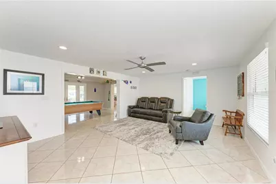 9907 Royal Palm Drive, Bradenton, FL 34210 - Photo 11
