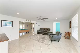 9907 Royal Palm Dr, Bradenton, FL 34210 - Photo 11