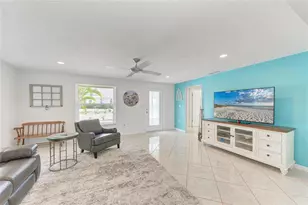 9907 Royal Palm Dr, Bradenton, FL 34210 - Photo 7