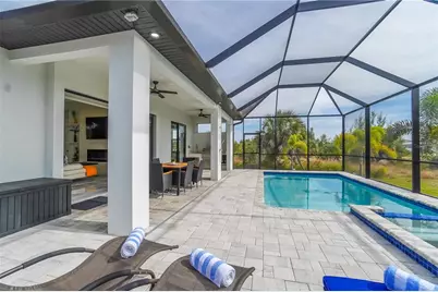 15561 Melport Circle, Port Charlotte, FL 33981 - Photo 9