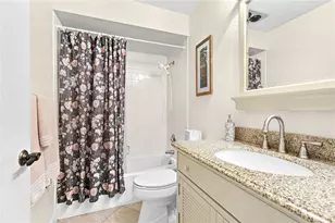 3670 Glen Eagle Dr, Sarasota, FL 34238 - Photo 21