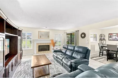 3670 Gleneagle Drive #8A, Sarasota, FL 34238 - Photo 9