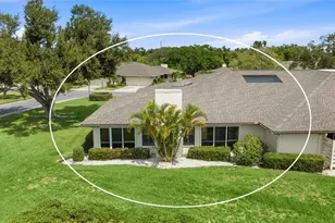 3670 Glen Eagle Dr, Sarasota, FL 34238 - Photo 29