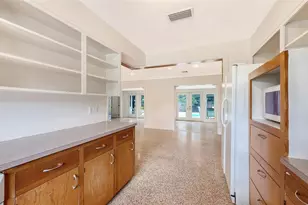 4735 Remington Dr, Sarasota, FL 34234 - Photo 13