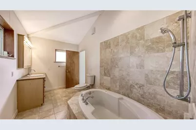 4735 Remington Drive, Sarasota, FL 34234 - Photo 27