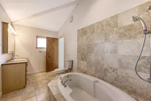 4735 Remington Dr, Sarasota, FL 34234 - Photo 27