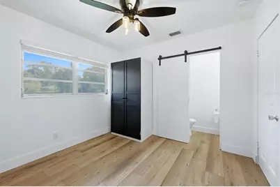 2000 Craft Lane, Sarasota, FL 34239 - Photo 15