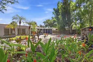 2000 Craft Ln, Sarasota, FL 34239 - Photo 23