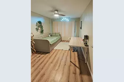 4907 82nd Place E, Sarasota, FL 34243 - Photo 15