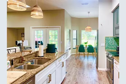 4907 82nd Place E, Sarasota, FL 34243 - Photo 5