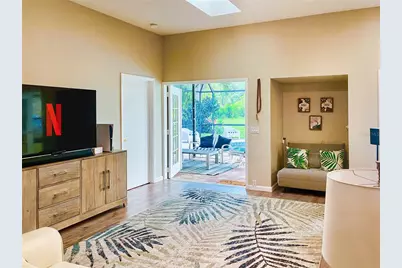 4907 82nd Place E, Sarasota, FL 34243 - Photo 9