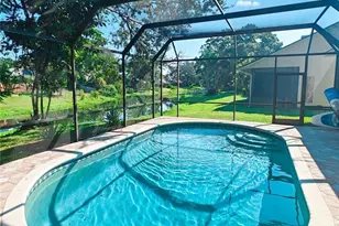 4907 82nd Pl E, Sarasota, FL 34243 - Photo 19