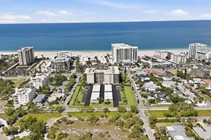 1001 Benjamin Franklin Dr, Sarasota, FL 34236 - Photo 31