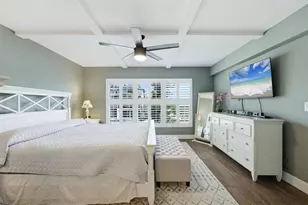 1001 Benjamin Franklin Dr, Sarasota, FL 34236 - Photo 29