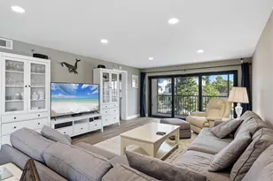 1001 Benjamin Franklin Dr, Sarasota, FL 34236 - Photo 11