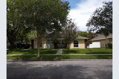 17502 Woodthrush Place, Tampa, FL 33647 - Photo 3
