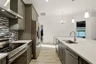 13510 Petersburg Ave, Port Charlotte, FL 33953 - Photo 11
